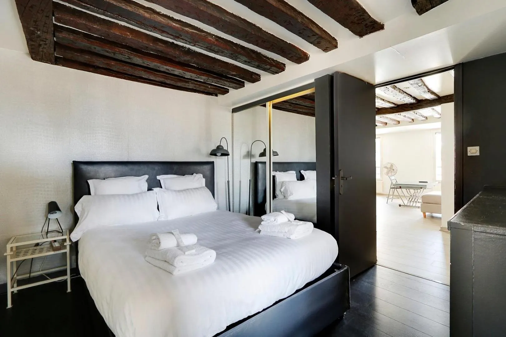 Apartamento Paris Marais Beaubourg Area