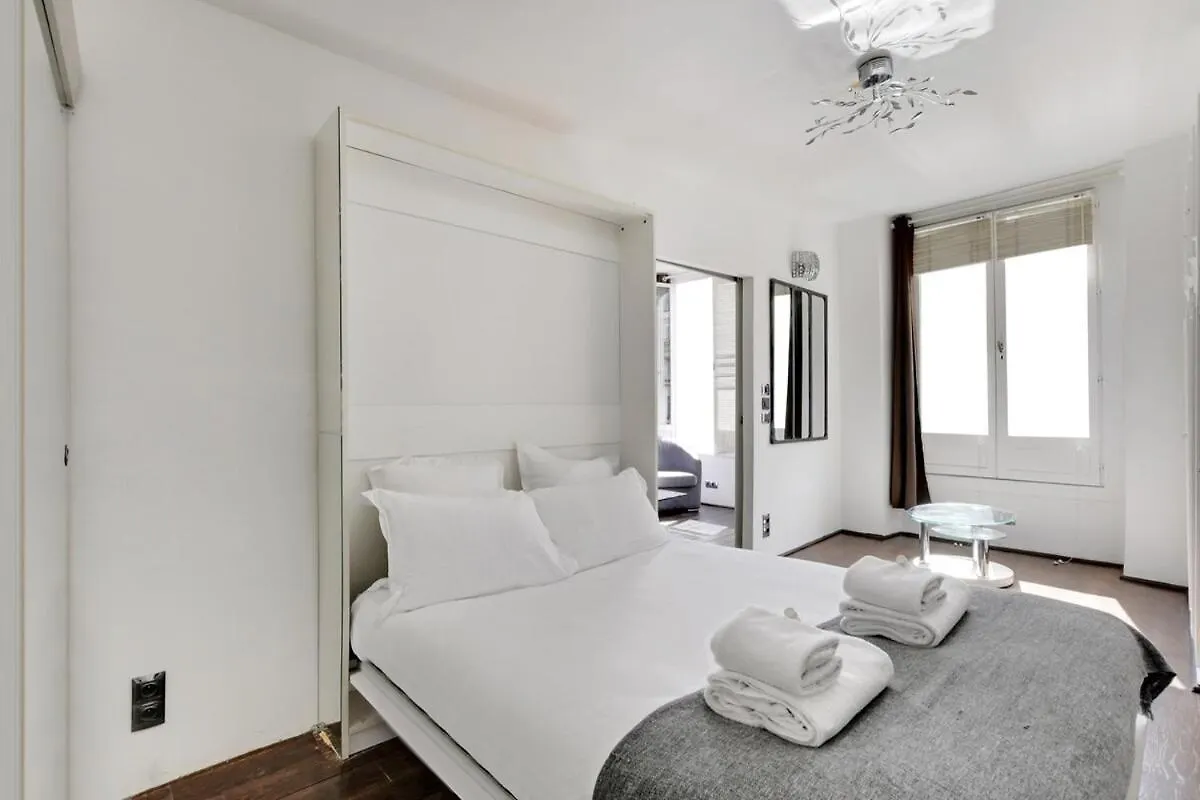 Paris Marais Beaubourg Area Apartment 0*,  France