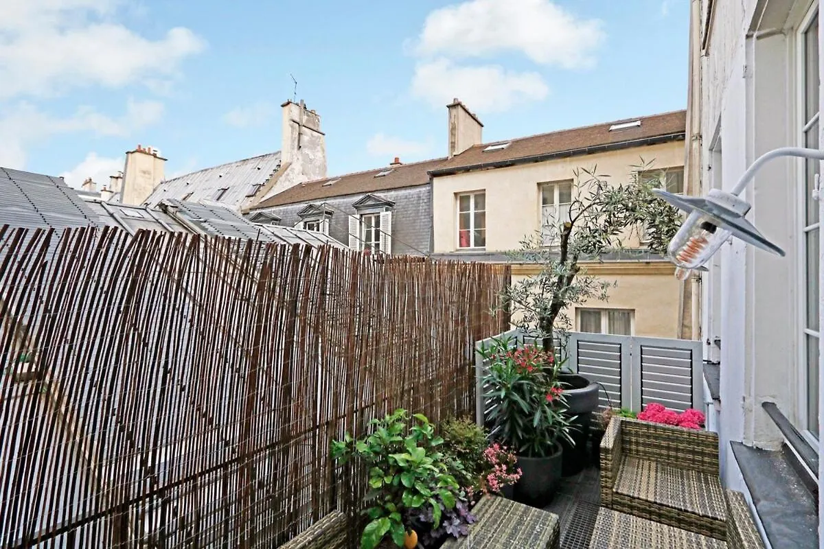 Paris Marais Beaubourg Area Apartment 0*,  France
