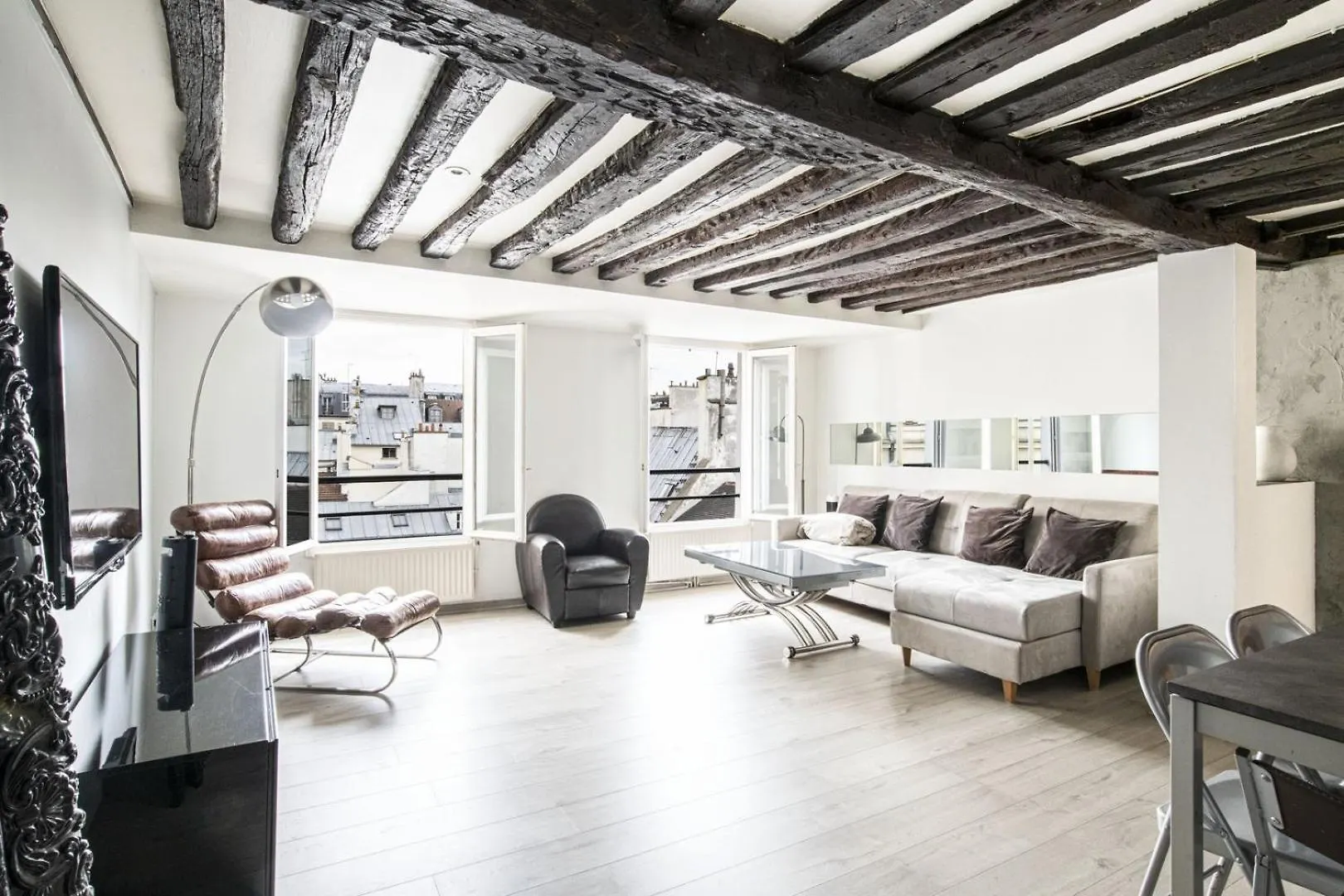 Paris Marais Beaubourg Area Apartment France